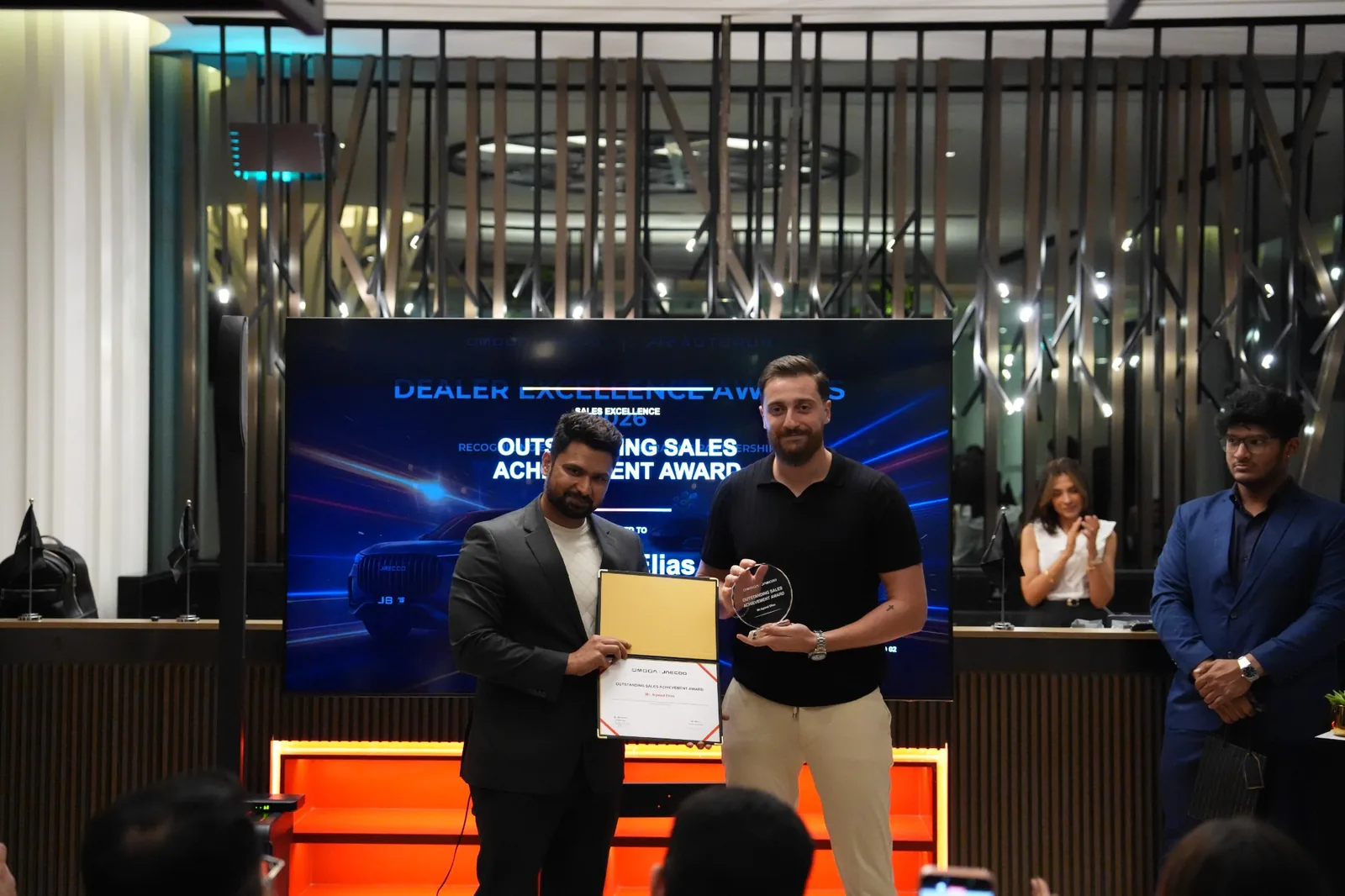 AUTORUN and OMODA & JAECOO Recognize July’s Top-Performing Sales Team Members
