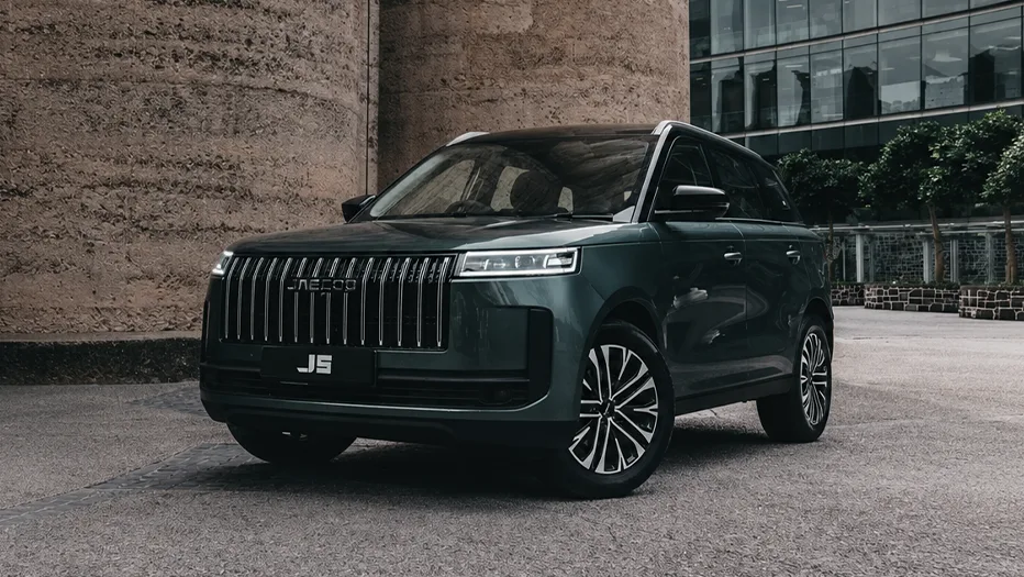 JAECOO J5 Family SUV Guide UAE | Space, Safety & Comfort